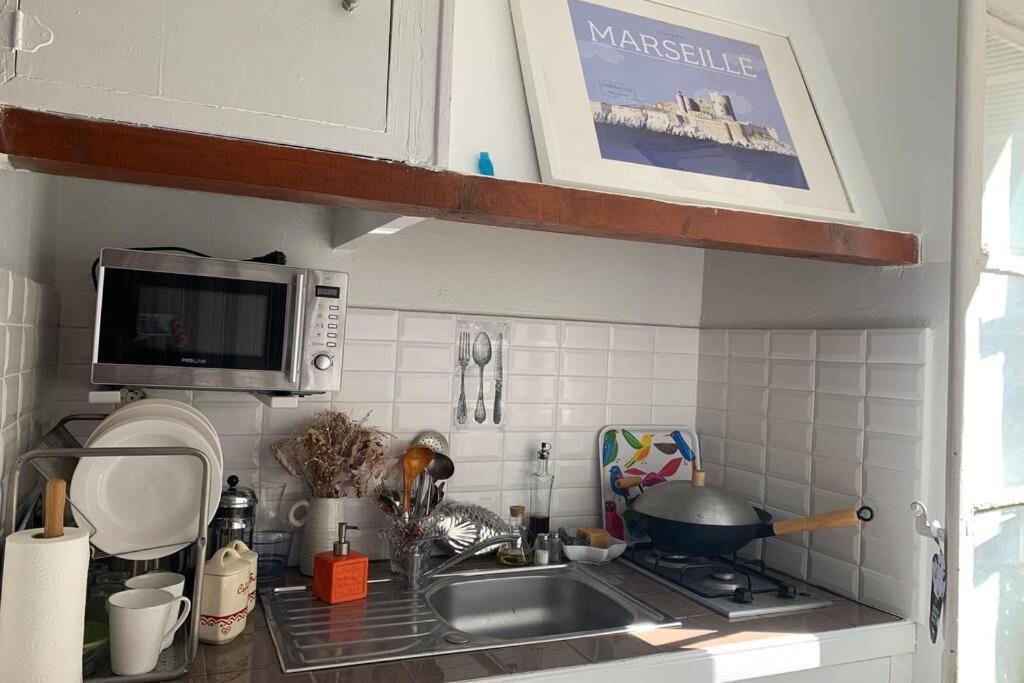 Charming Studio With Patio In The Heart Of Marseille Exterior photo